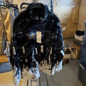 Zara Monochrome Fleece Jacket
